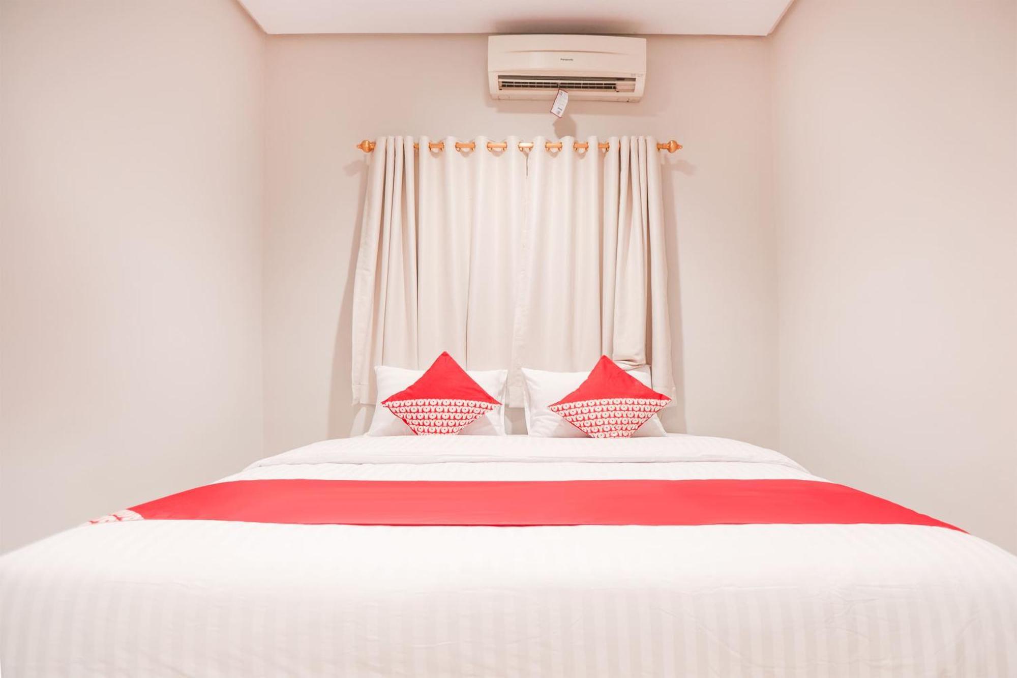 Oyo 148 Cempaka Place Homestay Yakarta Exterior foto